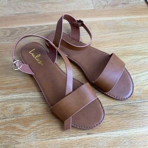 Lulu’s sandals